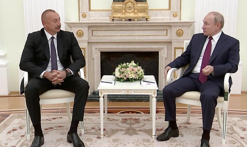 Putin İlham Əliyevi təbrik etdi
